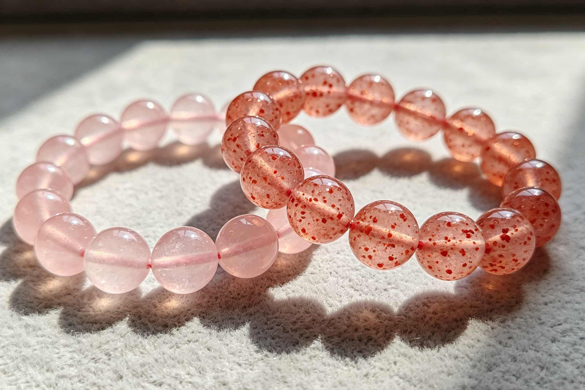 Quarzo Rosa vs. Quarzo Fragola: Quale Cristallo Rosa È la Tua Vibe?